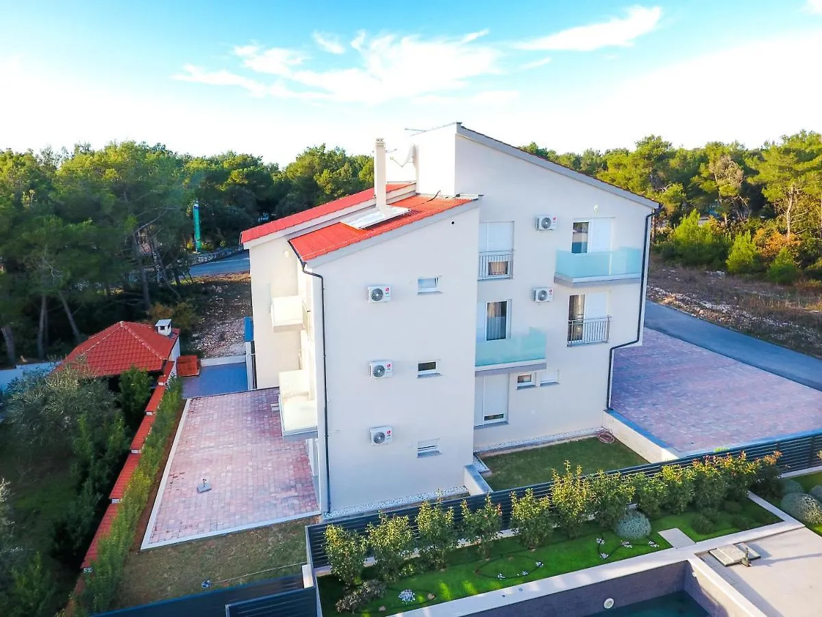 Villa Astoria Biograd Na Moru