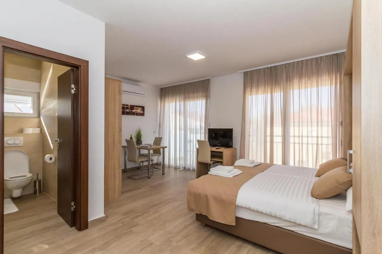ביוגראד נה מורו Villa Astoria 0*, ביוגראד נה מורו קרואטיה