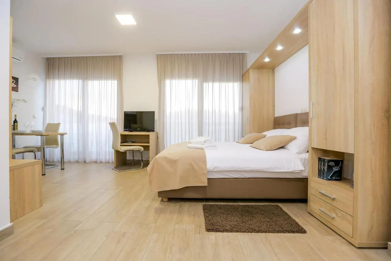 ביוגראד נה מורו Villa Astoria קרואטיה